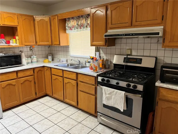 $789,000 | 2454 California Street, Huntington Park, CA 90255