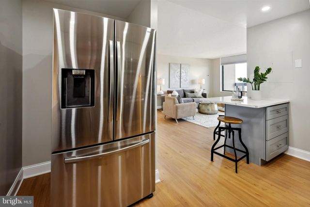 $305,000 | 3701 South George Mason Drive, Unit 2512N, Falls Church, VA 22041