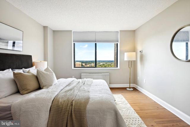 $305,000 | 3701 South George Mason Drive, Unit 2512N, Falls Church, VA 22041