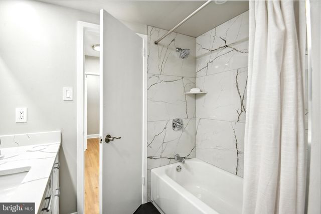 $305,000 | 3701 South George Mason Drive, Unit 2512N, Falls Church, VA 22041