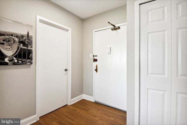 $305,000 | 3701 South George Mason Drive, Unit 2512N, Falls Church, VA 22041