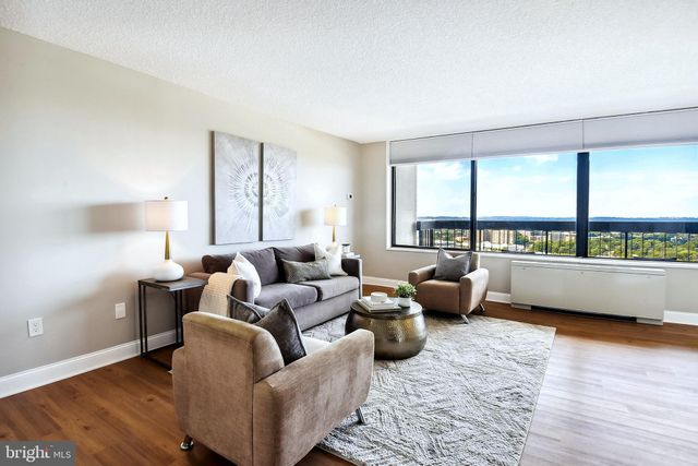 $305,000 | 3701 South George Mason Drive, Unit 2512N, Falls Church, VA 22041