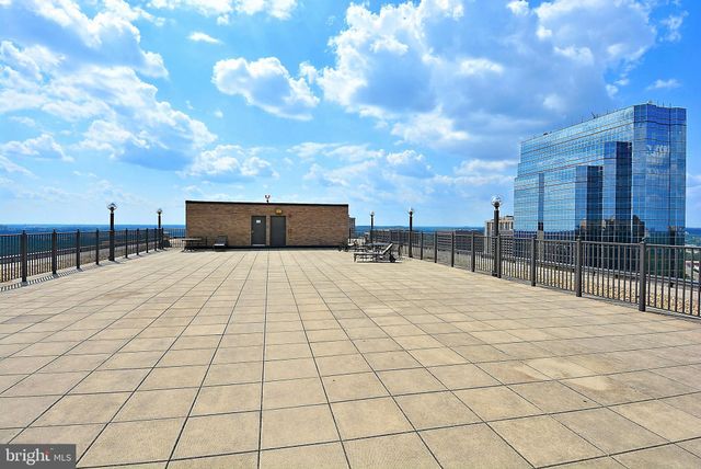 $305,000 | 3701 South George Mason Drive, Unit 2512N, Falls Church, VA 22041