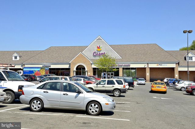 $305,000 | 3701 South George Mason Drive, Unit 2512N, Falls Church, VA 22041