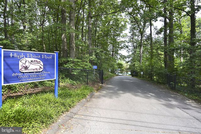 $305,000 | 3701 South George Mason Drive, Unit 2512N, Falls Church, VA 22041