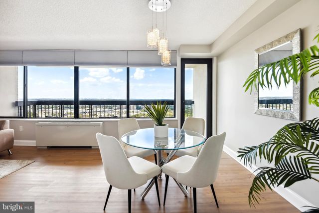 $305,000 | 3701 South George Mason Drive, Unit 2512N, Falls Church, VA 22041