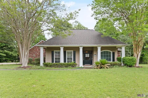 $319,900 | 11231 Suncrest Court, Baton Rouge, LA 70818