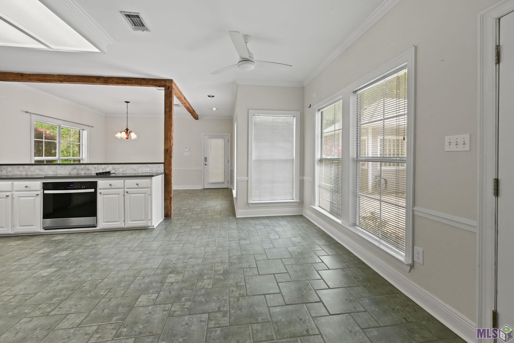11231 Suncrest Court Baton Rouge, LA 70818 - Photo 9 of 15