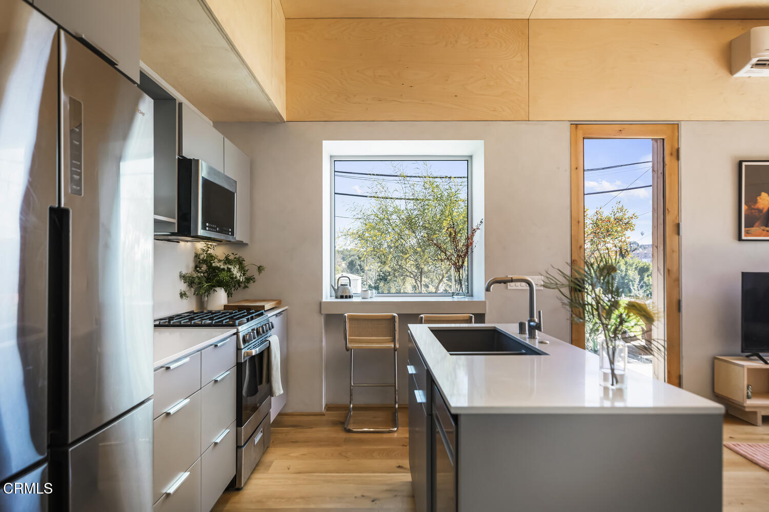 3601 Monterey Road Los Angeles, CA 90032 - Photo 8 of 28 19