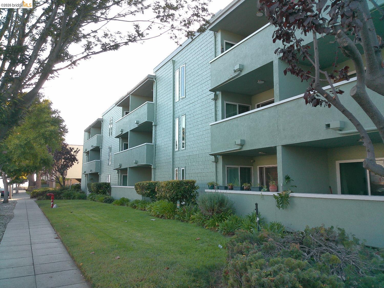 325 Kitty Hawk Road, Unit 304 Alameda, CA 94501 - Photo 1 of 36 Gallery Image 1