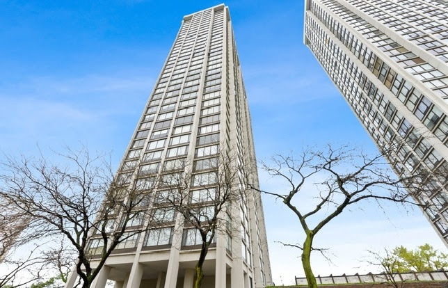 a view of a tall building