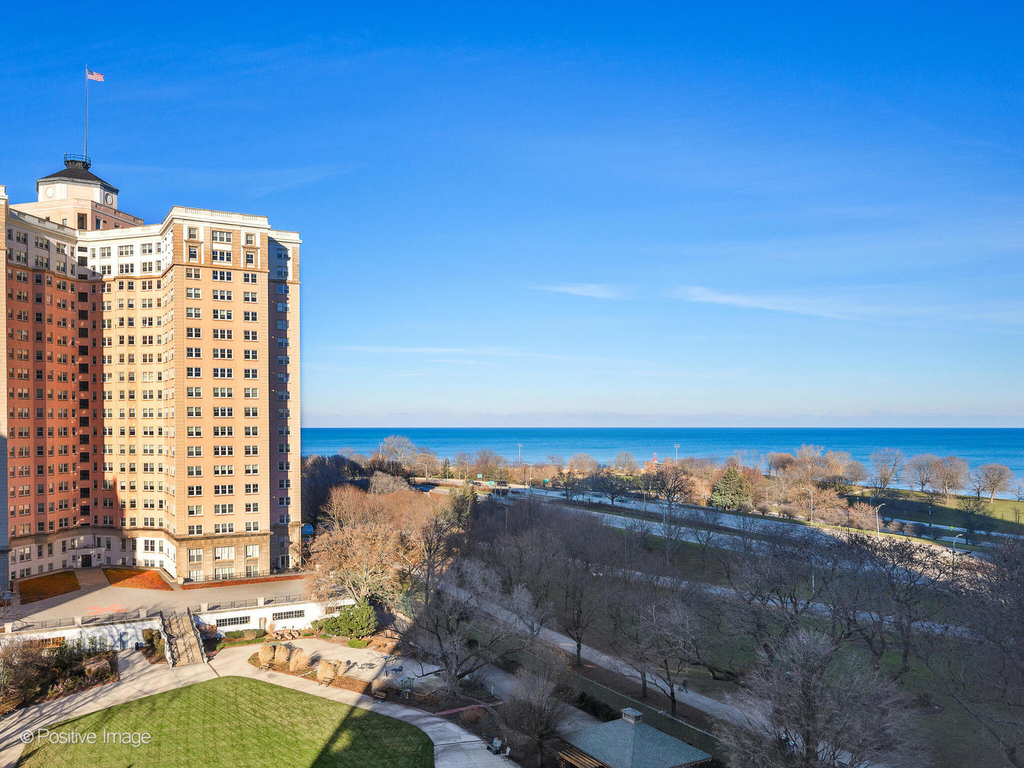 5455 North Sheridan Road, Unit 1511 Chicago, IL 60640 - Photo 15 of 25 a view of city with ocean view
