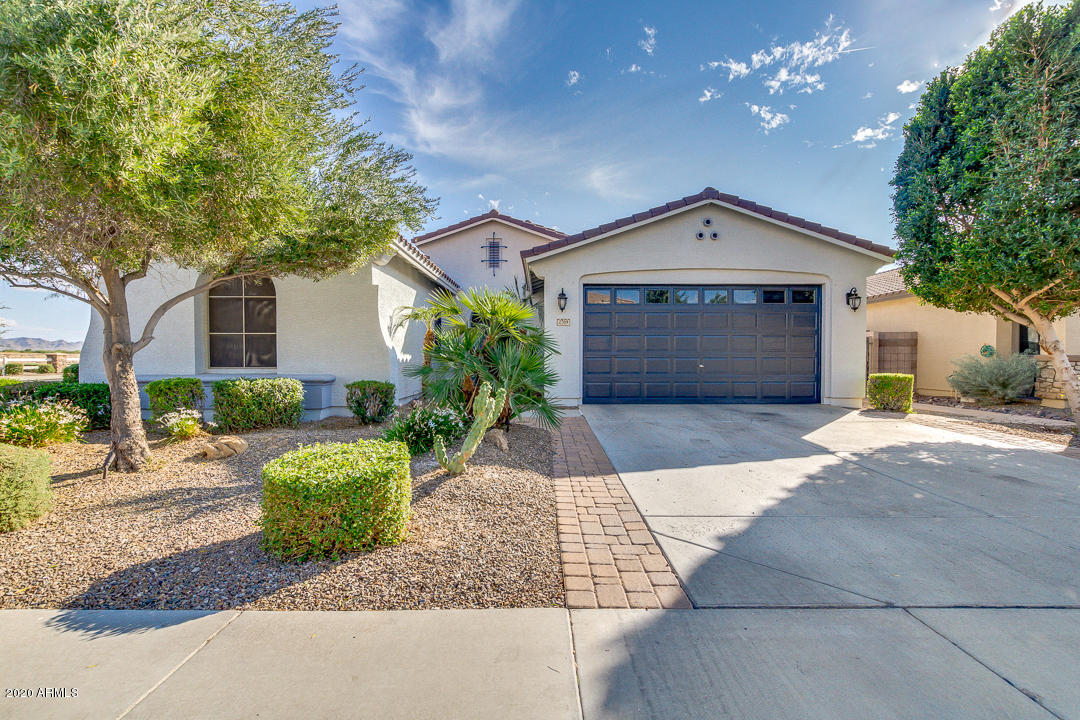 2769 East Rakestraw Lane Gilbert, AZ 85298 - Photo 1 of 38 01-Rakestraw