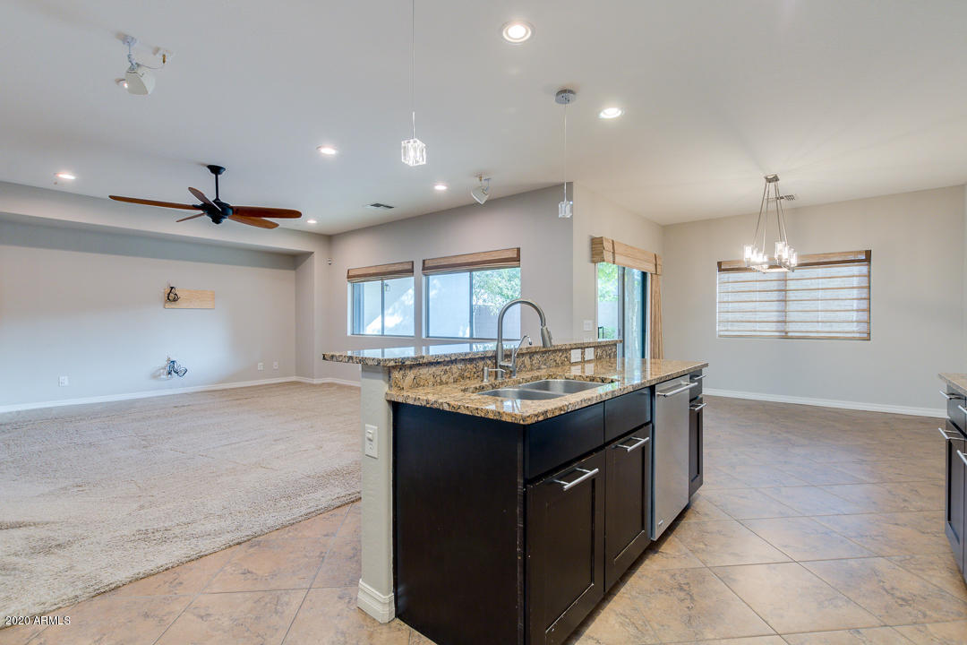 2769 East Rakestraw Lane Gilbert, AZ 85298 - Photo 11 of 38 11-Rakestraw