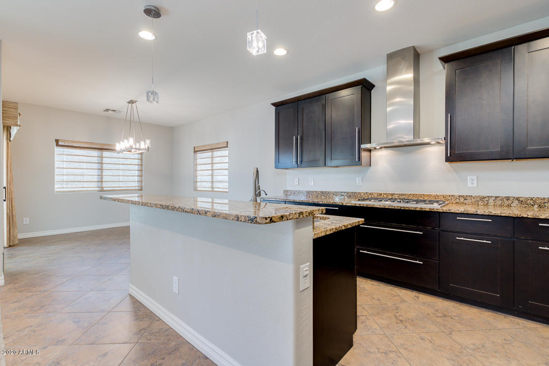 2769 East Rakestraw Lane Gilbert, AZ 85298 - Photo 12 of 38 12-Rakestraw