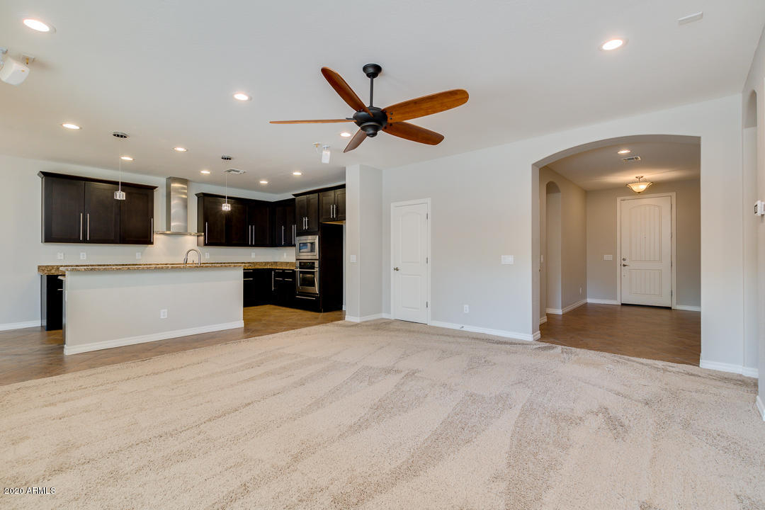 2769 East Rakestraw Lane Gilbert, AZ 85298 - Photo 7 of 38 07-Rakestraw