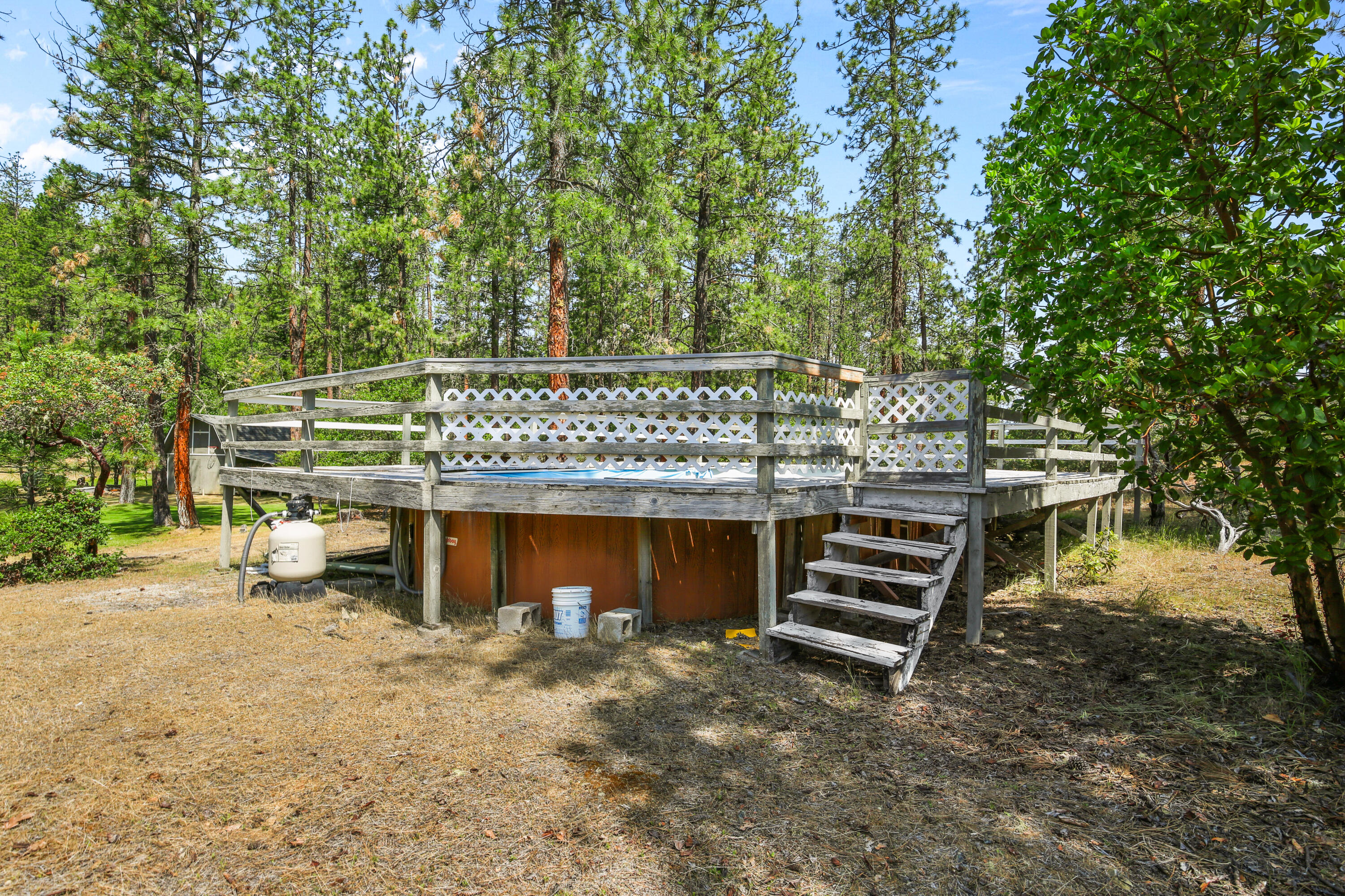 5900 Upper Applegate Road Jacksonville, OR 97530 - Photo 37 of 48