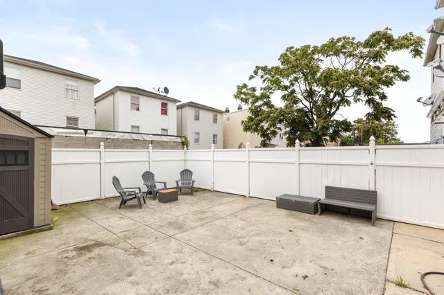 $2,000 | 359 Cator Avenue, Unit 1, Jersey City, NJ 07305