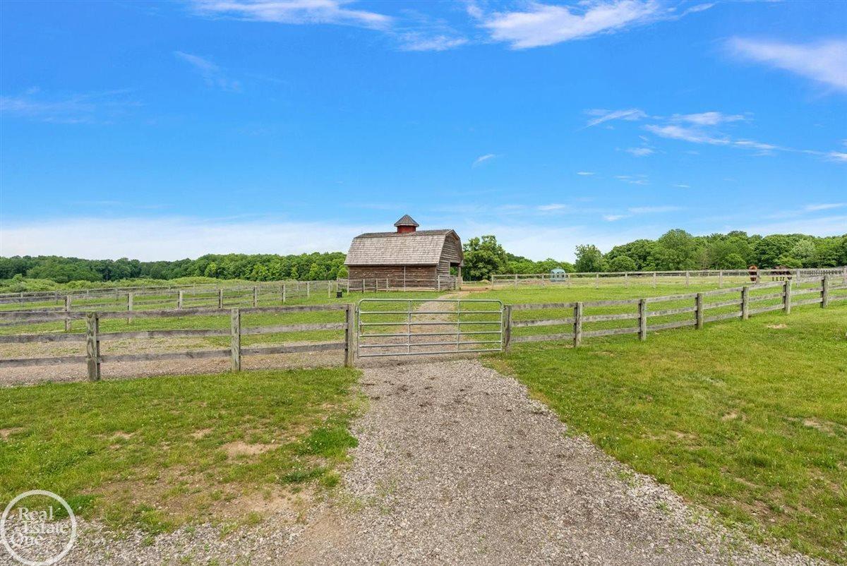 5419 Delano Road Metamora, MI 48455 - Photo 28 of 95