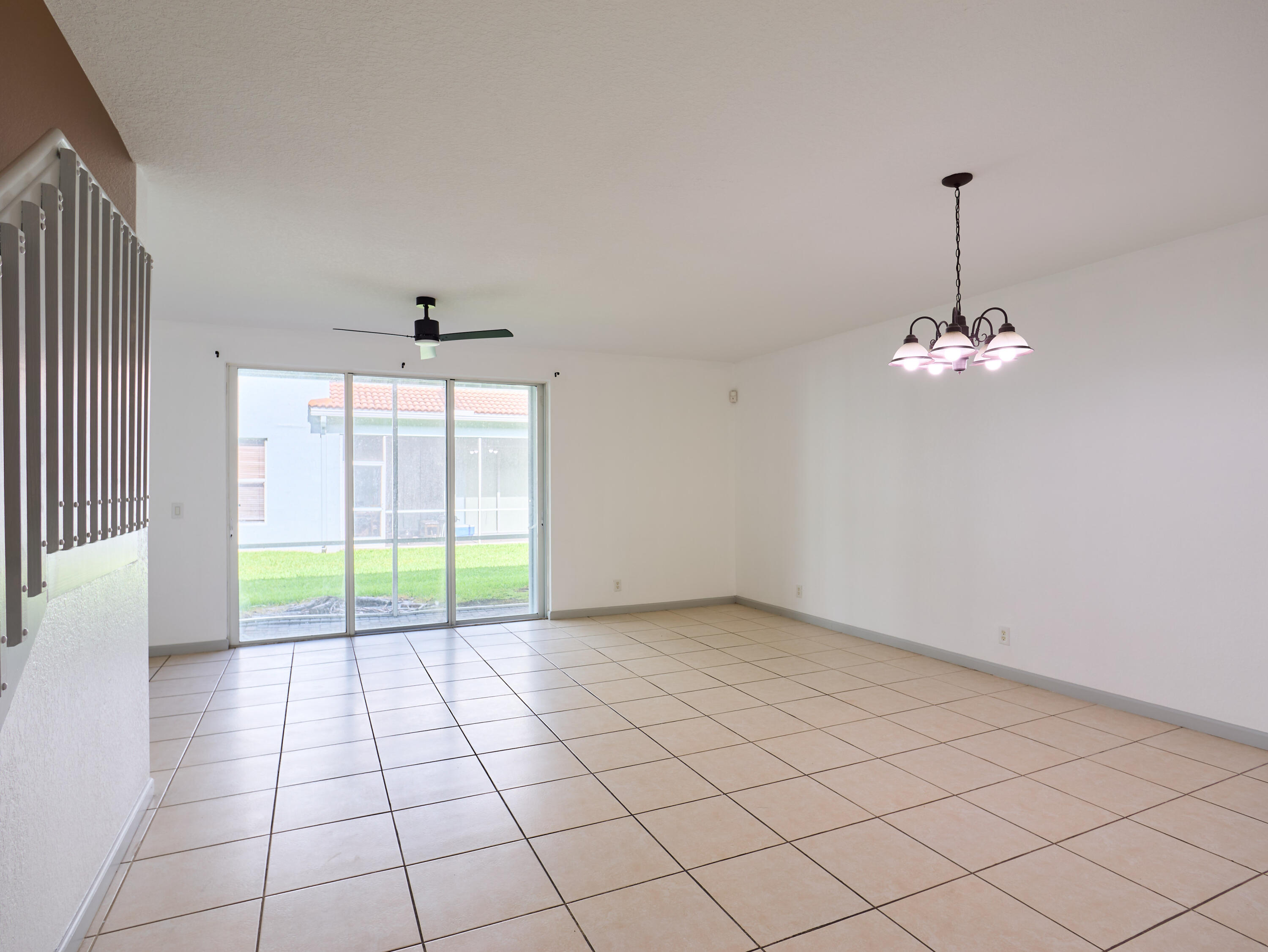 2052 Oakhurst Way Riviera Beach, FL 33404 - Photo 4 of 36 P1172331_HDR