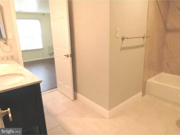 $2,200 | 79 Portsmouth Court, Unit 2249K, Holland, PA 18966