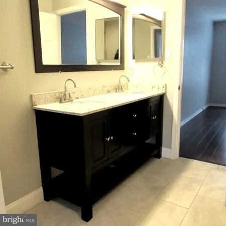 $2,200 | 79 Portsmouth Court, Unit 2249K, Holland, PA 18966
