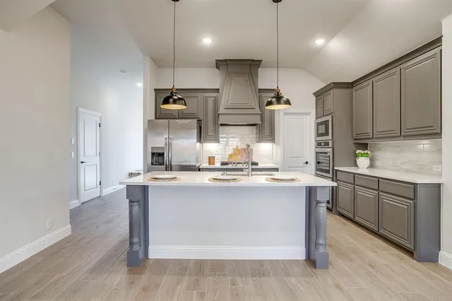 $4,000 | 144 Kingfisher Lane, Aledo, TX 76008