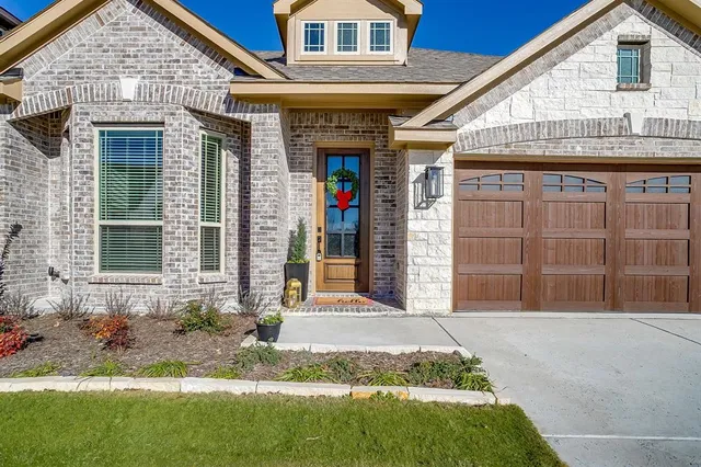 $4,000 | 144 Kingfisher Lane, Aledo, TX 76008