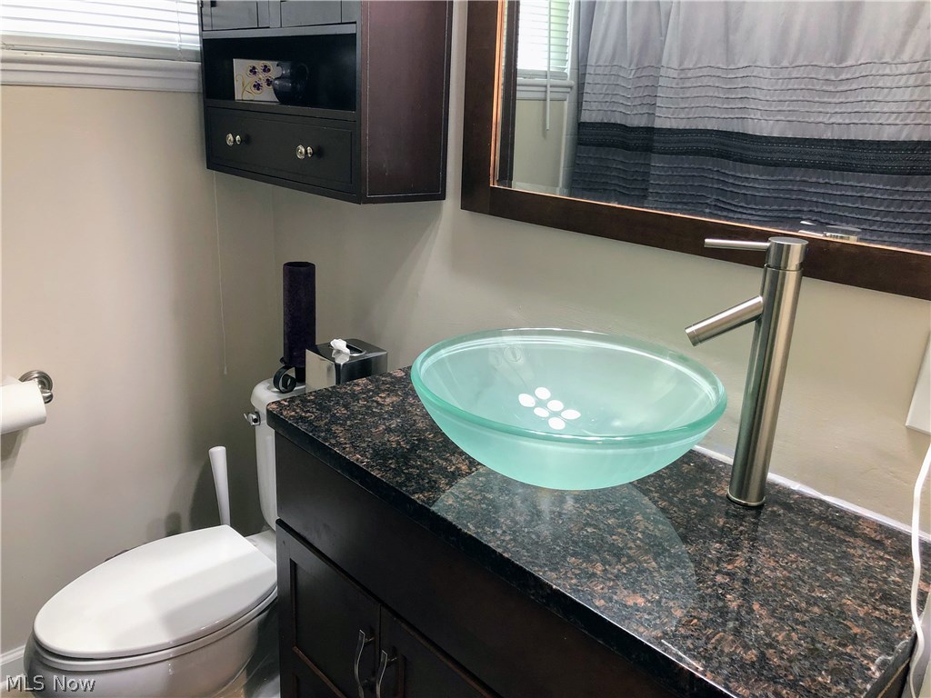 6512 Kenbridge Road Parma Heights, OH 44130 - Photo 20 of 31