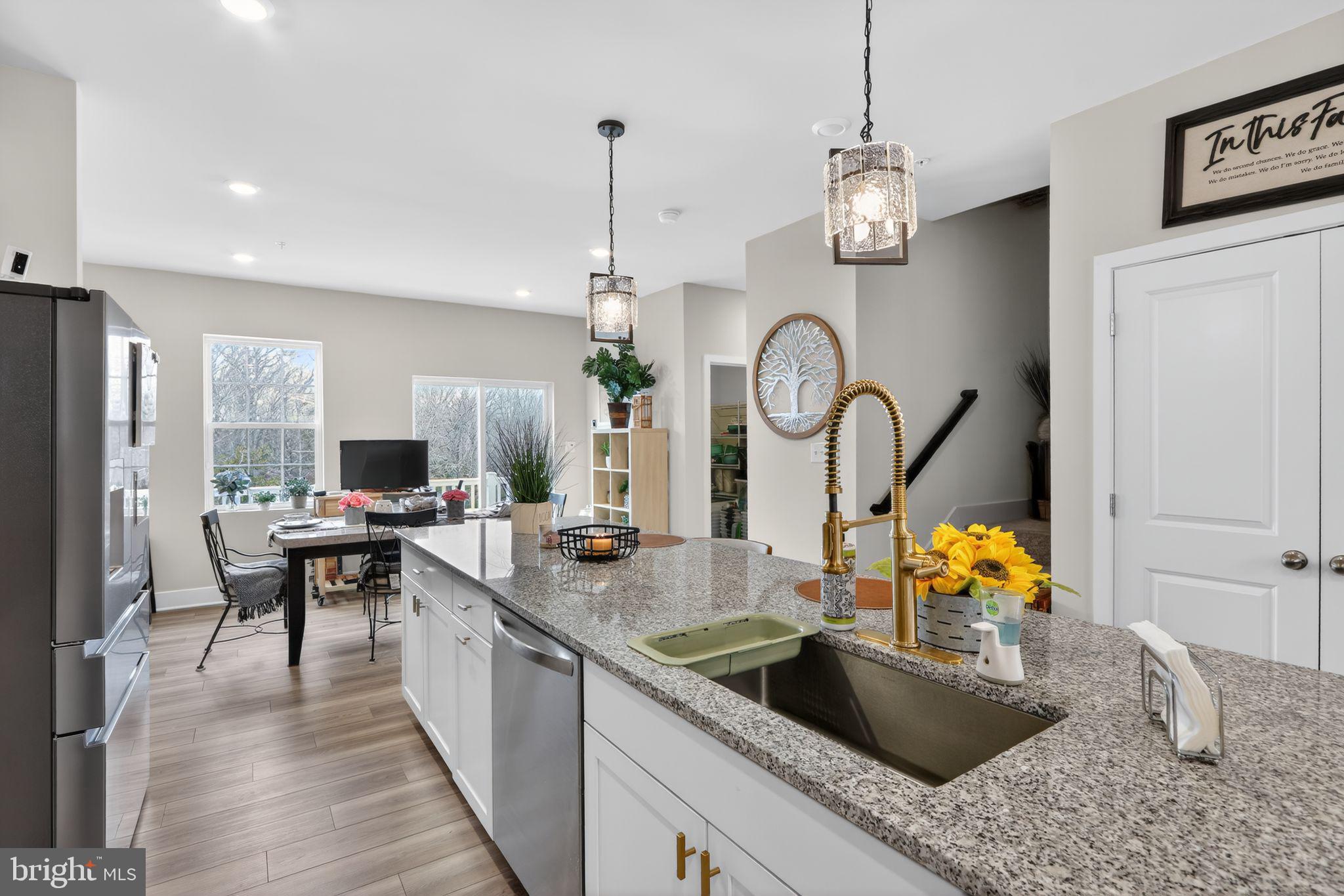 23609 Crosswinds Way California, MD 20619 - Photo 2 of 10 Kitchen
