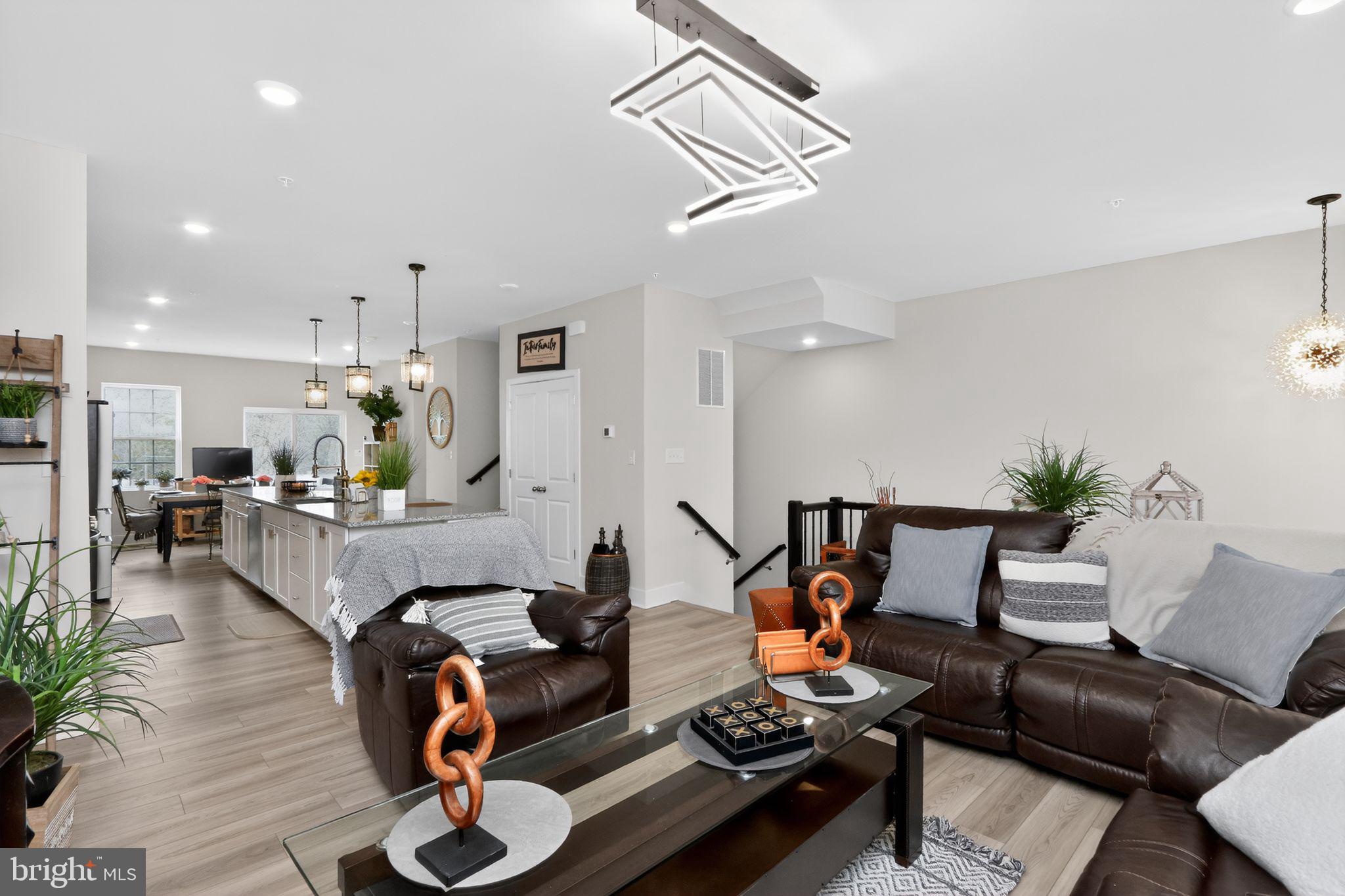 23609 Crosswinds Way California, MD 20619 - Photo 4 of 10 Family room