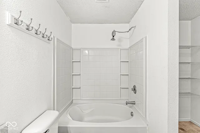 $1,800 | 7928 States Bend Drive, Indianapolis, IN 46239