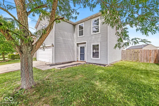 $1,800 | 7928 States Bend Drive, Indianapolis, IN 46239