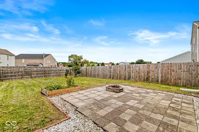 $1,800 | 7928 States Bend Drive, Indianapolis, IN 46239