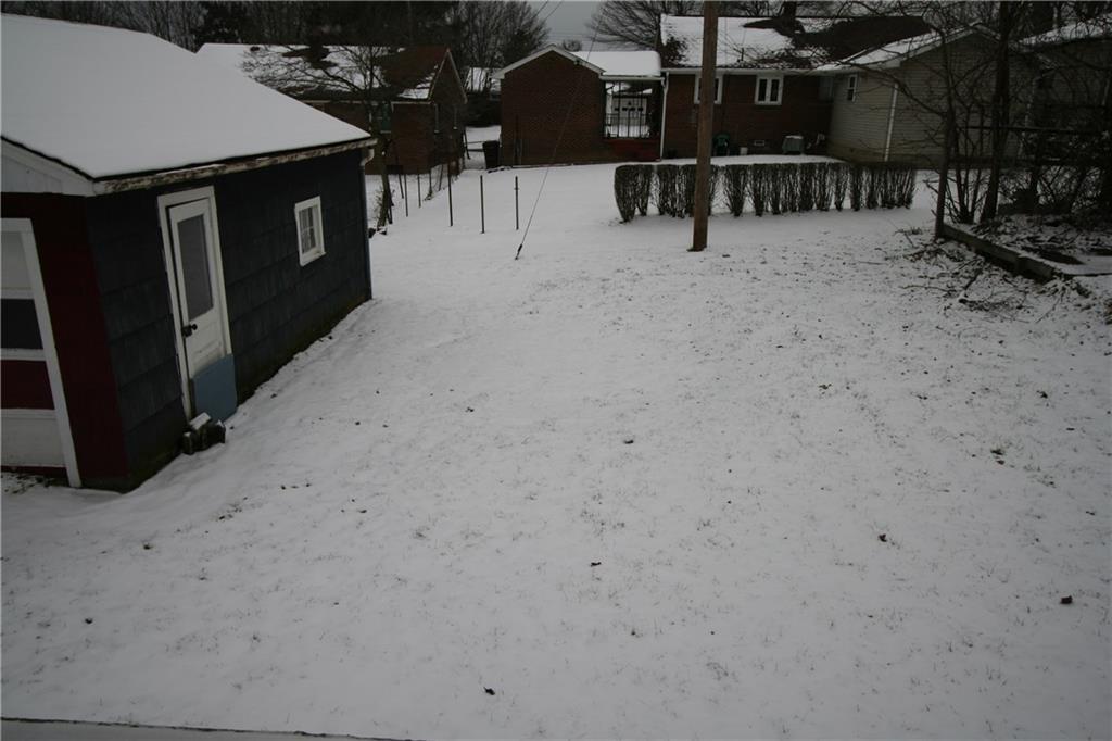 323 Shilling Avenue Farrell, PA 16121 - Photo 11 of 12