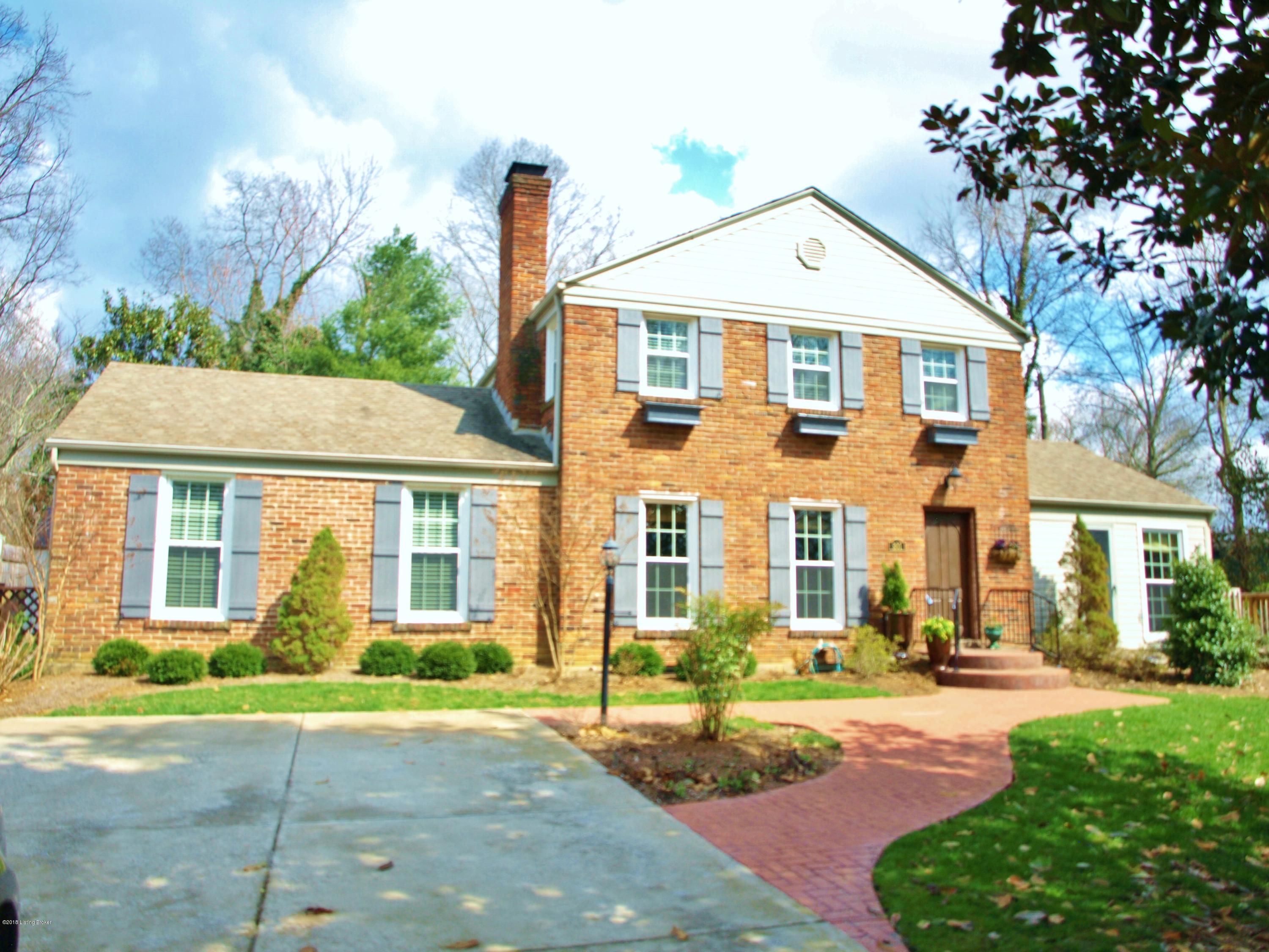 301 Old Farm Road Louisville, KY 40207 - Photo 2 of 55 P1012492