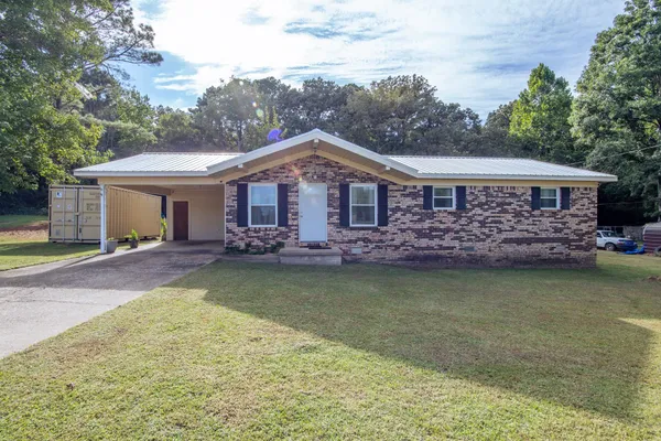$169,900 | 10 Hardy Road, Adamsville, TN 38310
