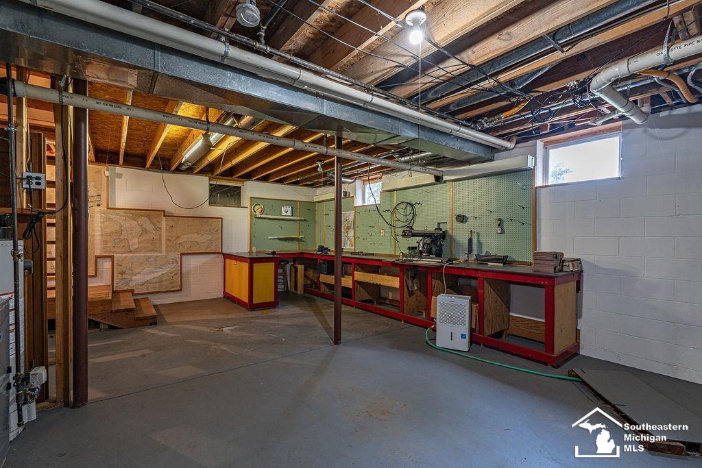 21680 Bell Road New Boston, MI 48164 - Photo 30 of 38 Gallery Image 30