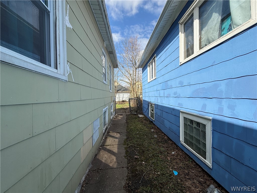 6 Humason Avenue Buffalo, NY 14211 - Photo 4 of 20