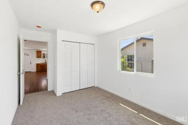a view of livingroom with hardwood
