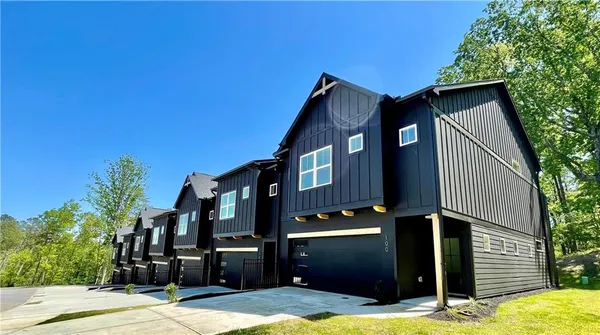 $553,800 | 112 Waterview Court, Waleska, GA 30183