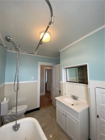 $2,700 | 86 Bluff Avenue, Warwick, RI 02889