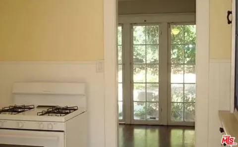 $1,395,000 | 3320 Hamilton Way, Los Angeles, CA 90026