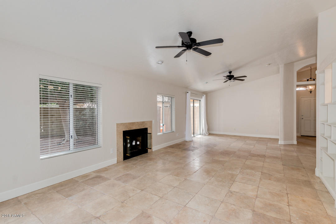 806 West Shellfish Drive Gilbert, AZ 85233 - Photo 13 of 38 13-Shellfish