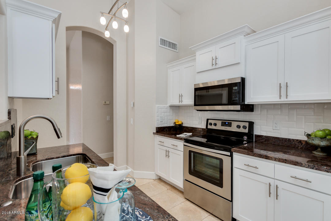 806 West Shellfish Drive Gilbert, AZ 85233 - Photo 5 of 38 19-Shellfish
