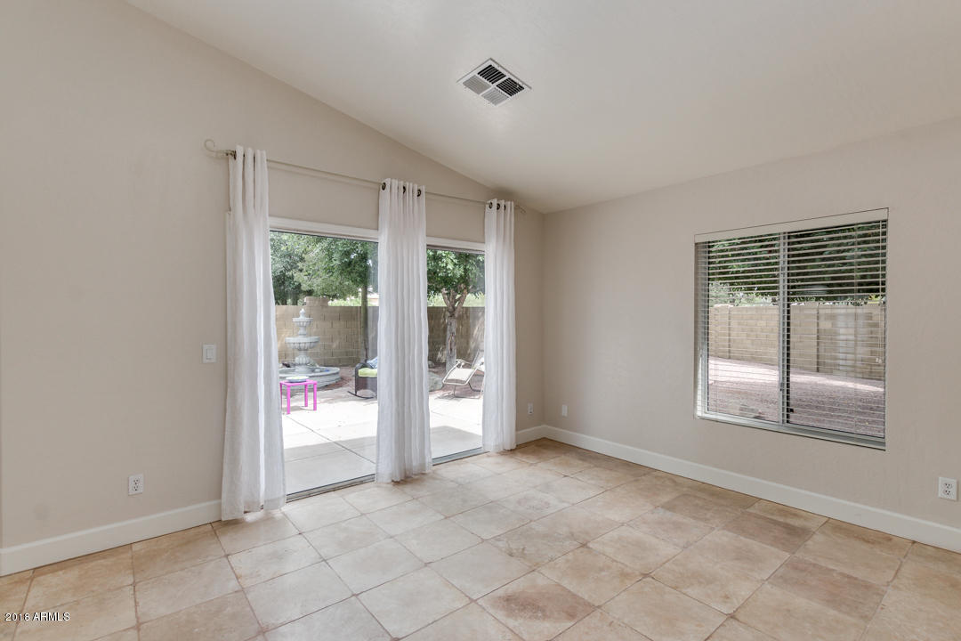 806 West Shellfish Drive Gilbert, AZ 85233 - Photo 8 of 38 11-Shellfish