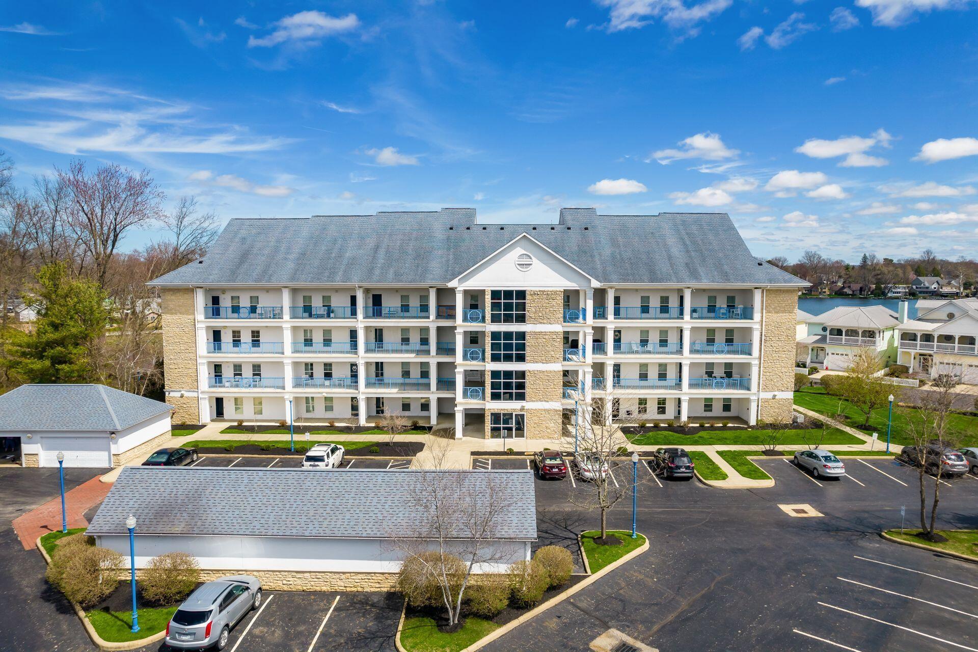 4401 Hunts Landing Road, Unit 305 Hebron, OH 43025 - Photo 46 of 51 004_n OH 43025 USA DRONE015