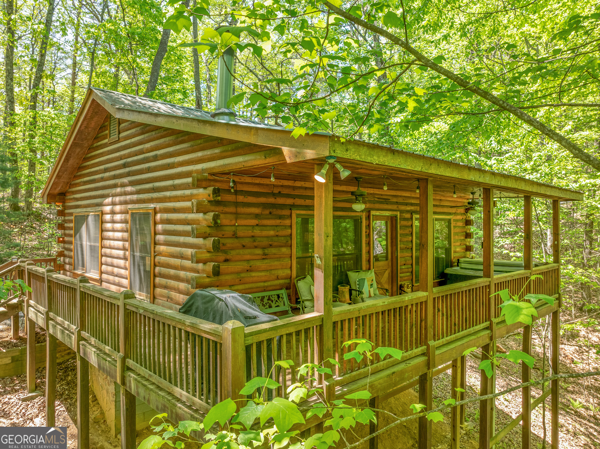 7 Ascherman Court Blue Ridge, GA 30513 - Photo 39 of 41 a view of an house with a small deck