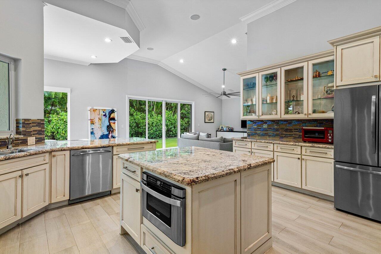 3152 St Annes Drive Boca Raton, FL 33496 - Photo 4 of 23 4