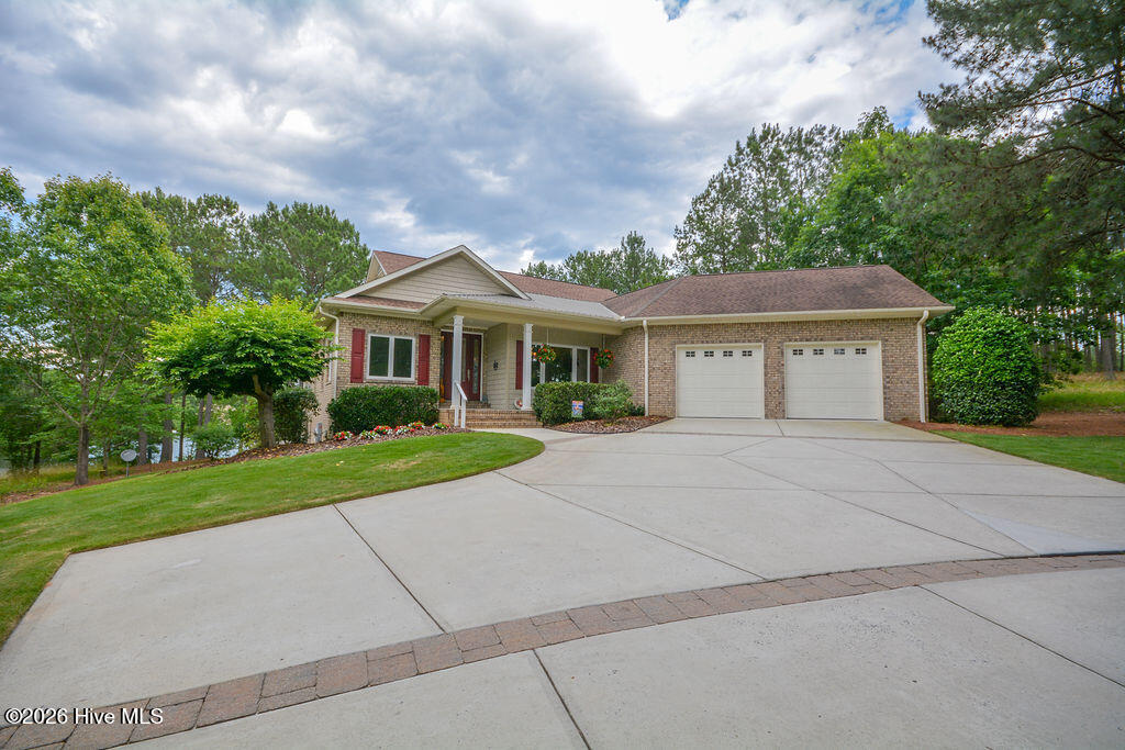 210 Beths Point West End, NC 27376 - Photo 5 of 174